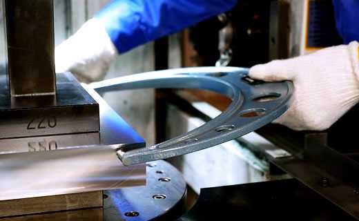 螺絲模具用什么材料，冷墩螺絲模具